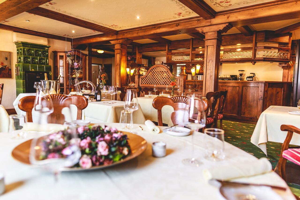 Hotel Loewen Eggenstein-Leopoldshafen Eksteriør bilde